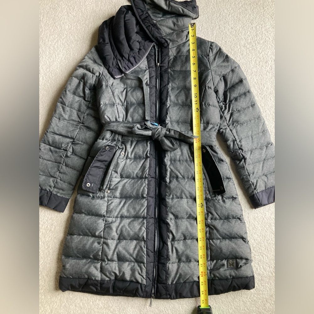 Weekend MaxMara puffer coat - Picture 14 of 15